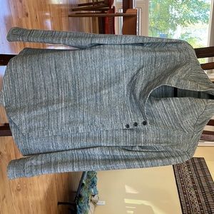 Tonic expansion wrap sweater Large